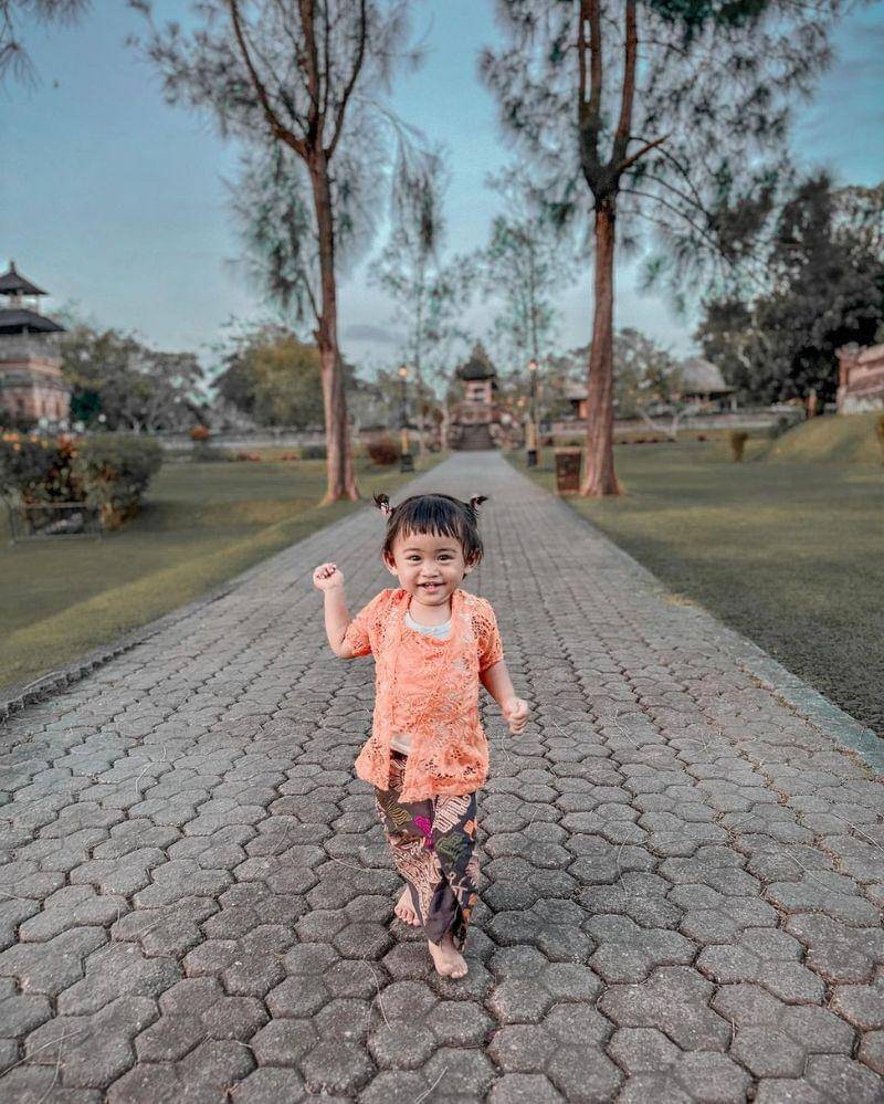 Instagram.com/riaricis1795